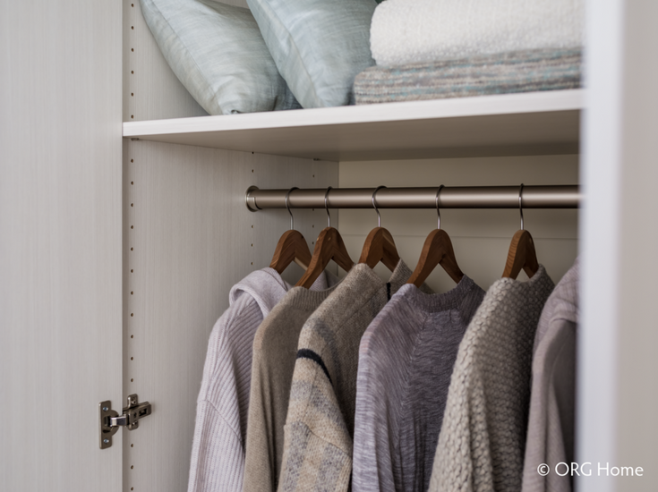 Adjustable shelving in a custom closet organizer system | Innovate .