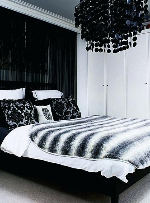 Black White Silver Bedroom Ideas Decorating – Saltandblu