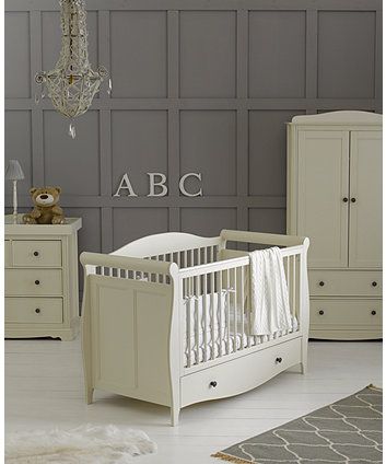 How to Buy Nursery Furniture Sets | Nursery furniture sets, Baby .