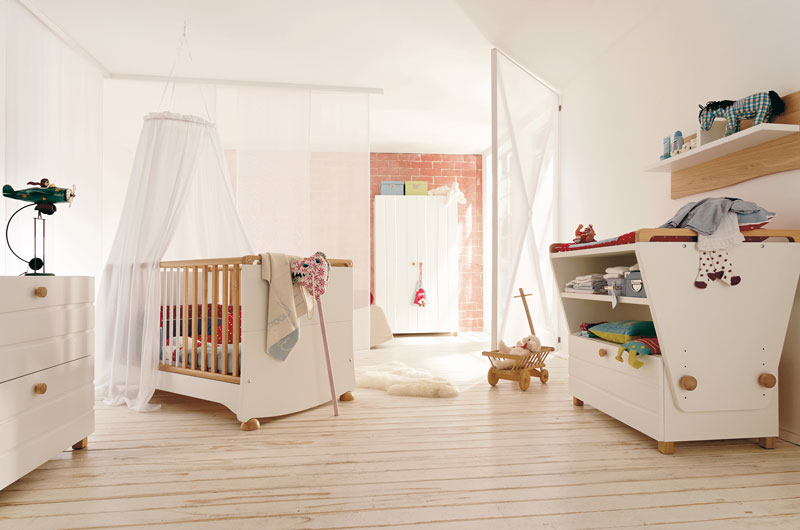 Modern Kids Room Furniture Set with Convertible Baby Crib â .