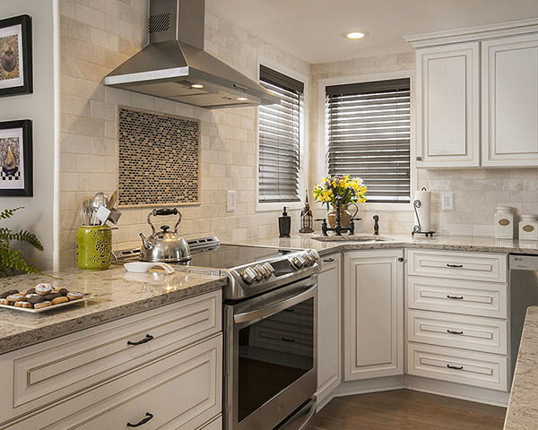 What Countertop Color Looks Best with White Cabinet