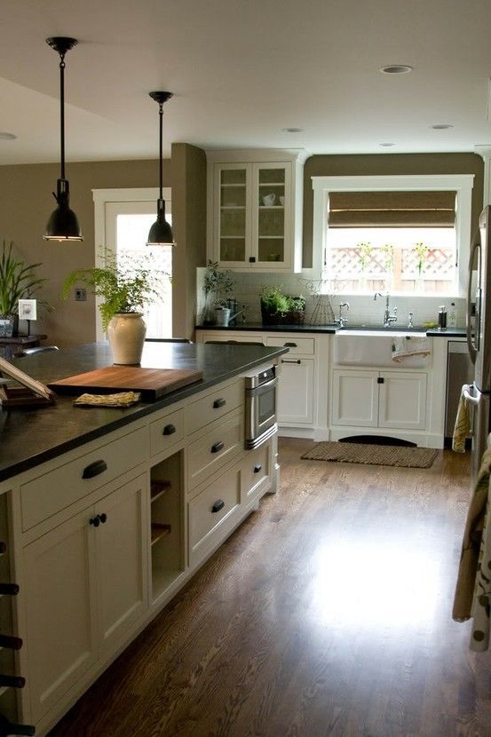 Cream Colored Kitchens Suits | Kitchen | Country kitchen cabinets .
