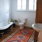 kilim rug black clawfoot tub large bathroom | Home, Interior .