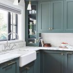 How to Style a White Worktop for a Traditional Kitchen | Solid .