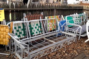 Design Watch: Vintage Aluminum Folding Lawn Chairs - At Home in .