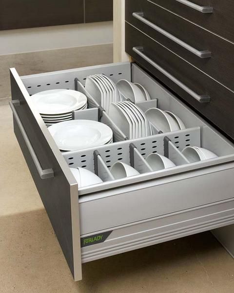 22 Space Saving Storage and Oragnization Ideas for Small Kitchens .