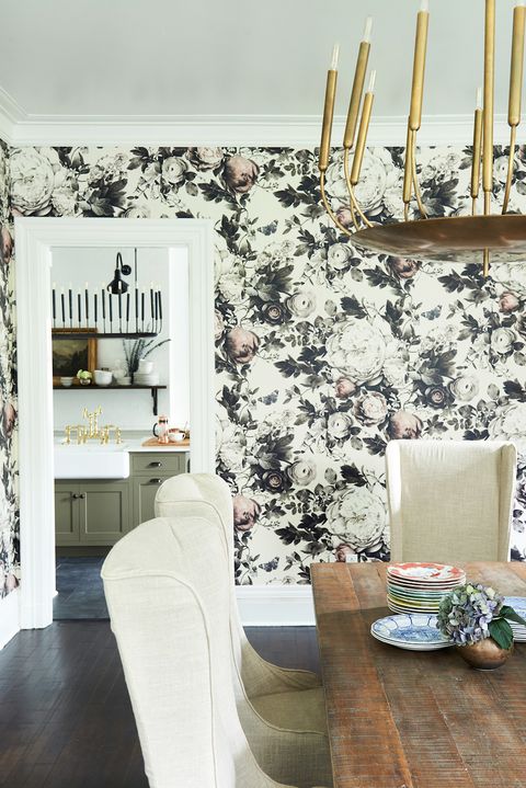 18 Dining Room Wallpaper Ideas That'll Elevate All Your Dinner Parti