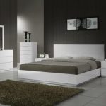 Amazon.com: J&M Furniture Naples Modern White Lacquered Bedroom .