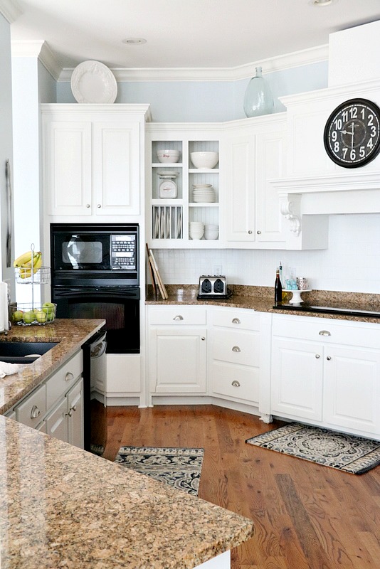 Pros and Cons of Painting Kitchen Cabinets White - Duke Manor Fa