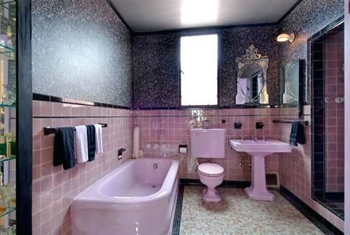 Purple And Silver Bathroom Ideas | Black bathroom, Pink bathroom .