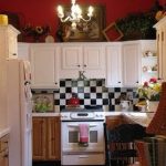 Colorful Cottage Decorating Ideas in red,yellow,blue,black & white .