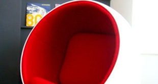 STUNNING** Eero Aarnio Ball Pod Egg Chair Armchair White Red Eames .