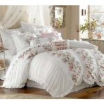 Shabby Chic Bedroom Sets - Ideas on Fot