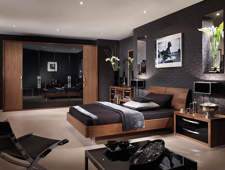 Capri bedroom in American Black Walnut & High Gloss Black | Black .