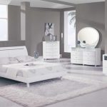 White Bedroom Furniture Ideas For A Modern Bedroom - Small Room .