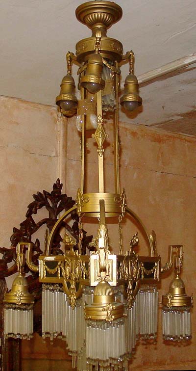 Art Deco chandeli