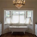 Bath Chandelier Dos and Don'ts | Beautiful interiors, Bathroom .