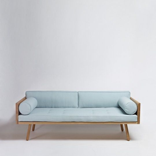 Minimalist Style Sofas: 10 Streamlined Seating Solutions | Retro .