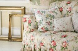 I love this old English #slipcovered #chintz #sofa | Floral sofa .