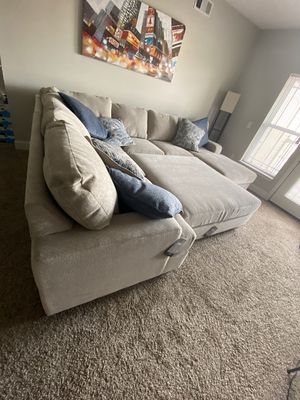 New and Used Sectional couch for Sale in Huntsville, AL - Offer
