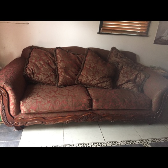 Other | Old Fashioned Vintage Sofa Set | Poshma