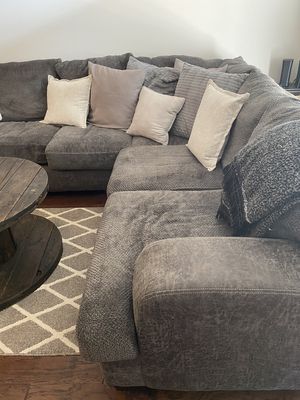 New and Used Grey sectional for Sale in Charlotte, NC - Offer