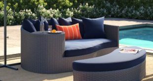Brayden Studio Tripp Patio Daybed with Cushions Fabric: Navy in .