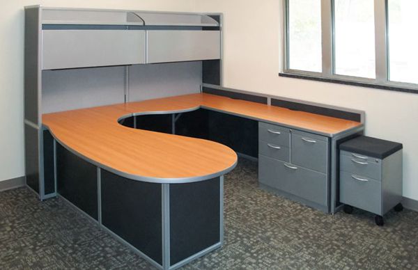 U-Shaped Desks Design for an Efficient and Productive Work Spa