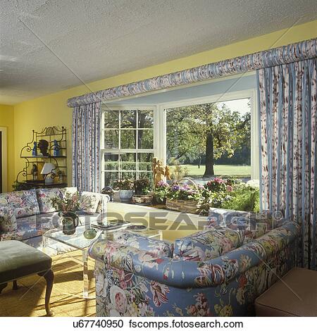 LIVING ROOM - Traditional Living Room - floral chintz upholstered .
