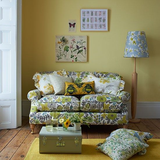 Yellow country-style living room with floral sofa | Living room .
