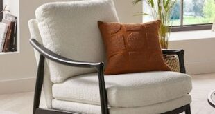 accent chairs for small spaces