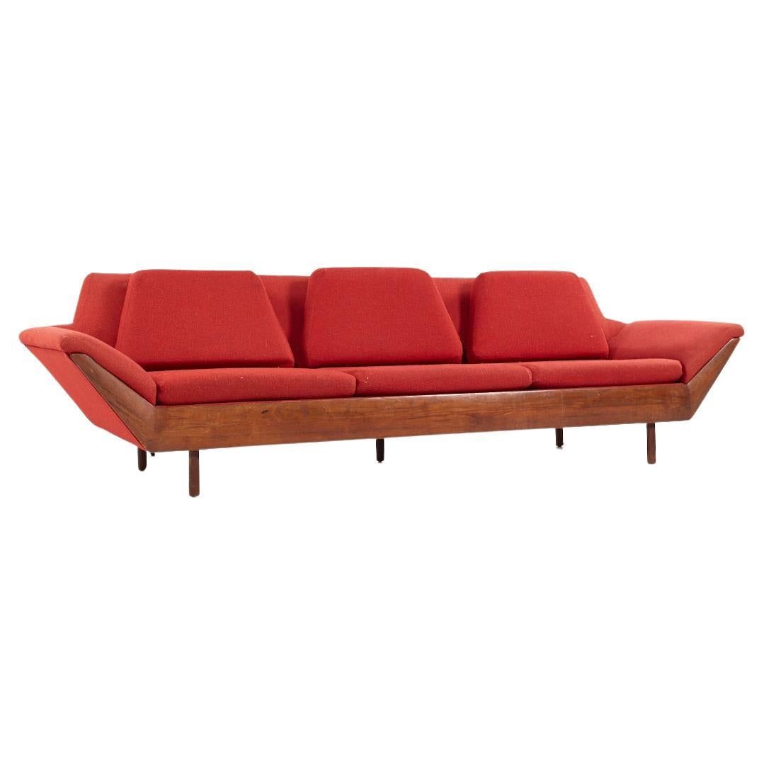 Bring Vintage Charm to Your Living Room with a Flexsteel Mid Century Sofa