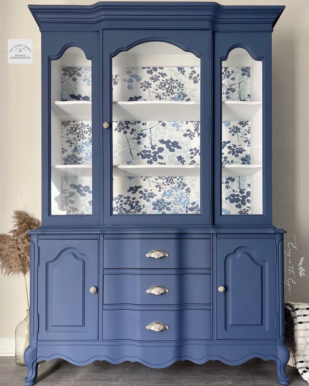 Bringing Vintage Charm to Your Home: The Timeless Elegance of Painted French Provincial Furniture