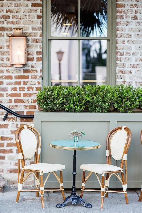 Chic and Contemporary: Exploring the Best Modern French Bistro Tables and Chairs