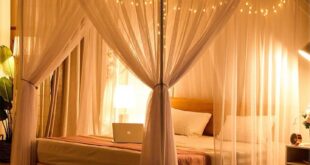 Queen Size Canopy Bed With Curtains