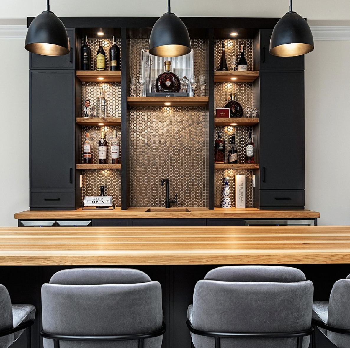 Luxe Looks in Limited Space: Basement Bar Ideas for Small Spaces Design