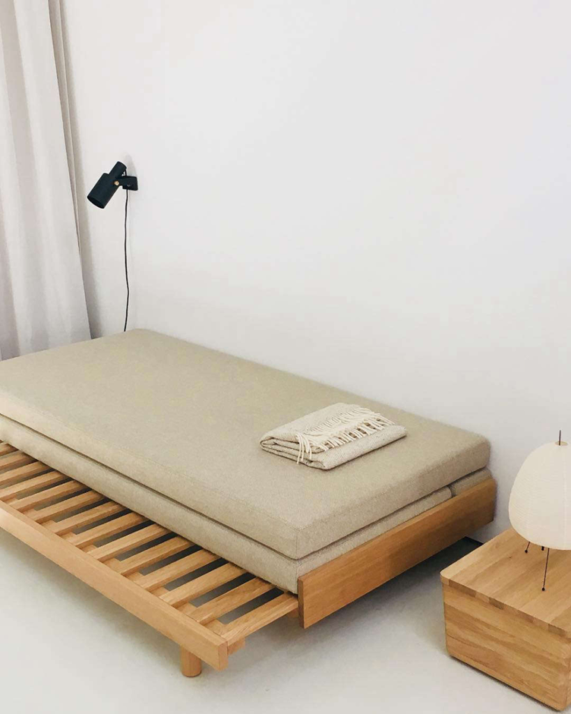 convertible beds for small spaces