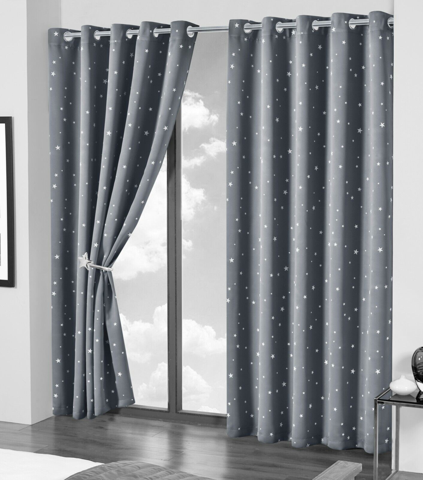 Modern Elegance: The Beauty of Contemporary Faux Silk Eyelet Curtains