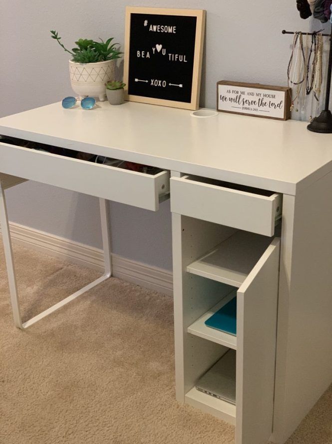 Stay Organized and Stylish with a Small Desk Table With Drawers