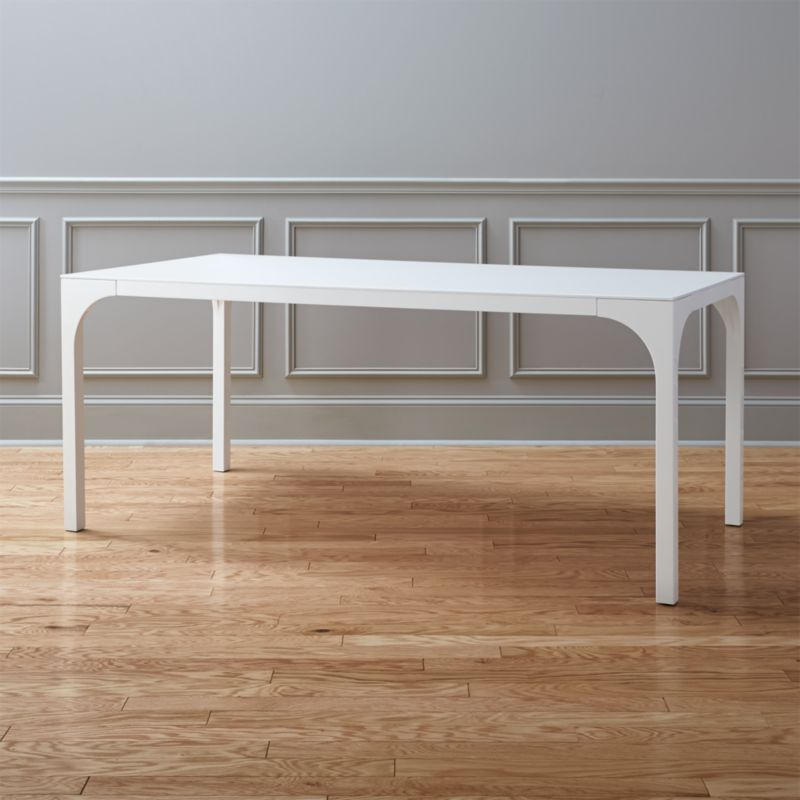 Stunning Sophistication: The Timeless Elegance of a White Gloss Dining Table