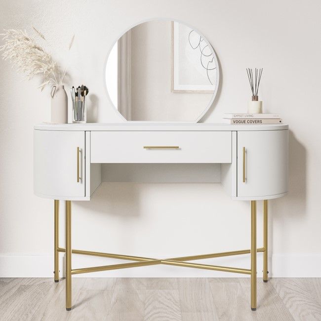 The Perfect Combination: A Modern Dressing Table with Mirror and Drawers for Your Bedroom Décor