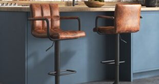 adjustable bar stools with arms