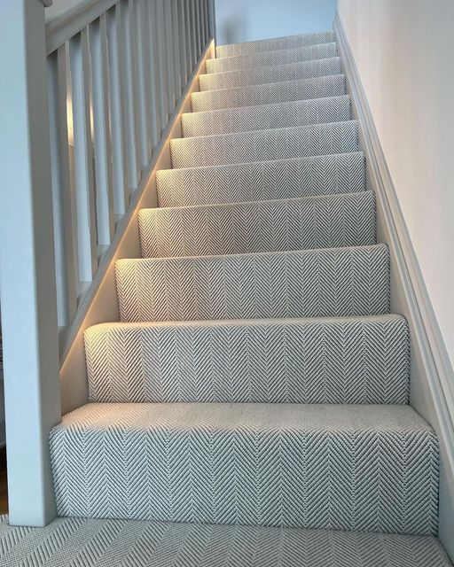 The-Ultimate-Guide-to-Choosing-the-Best-Carpet-for-Stairs.jpg