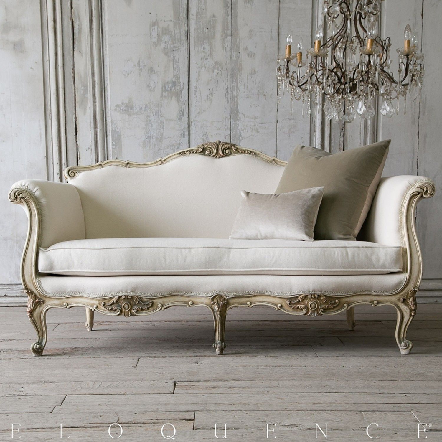 Timeless Elegance: The Timeless Appeal of Classic Sofas