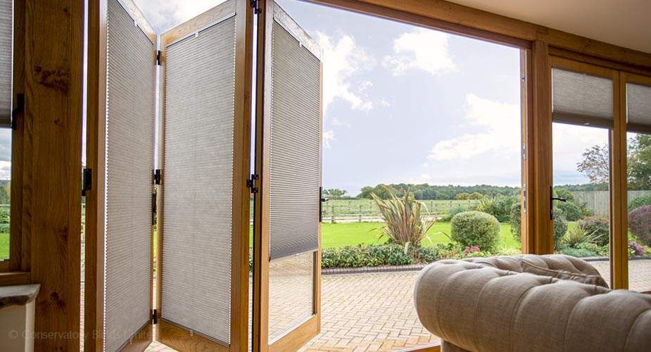 Transform Your Conservatory with These Stunning Window Blind Ideas
