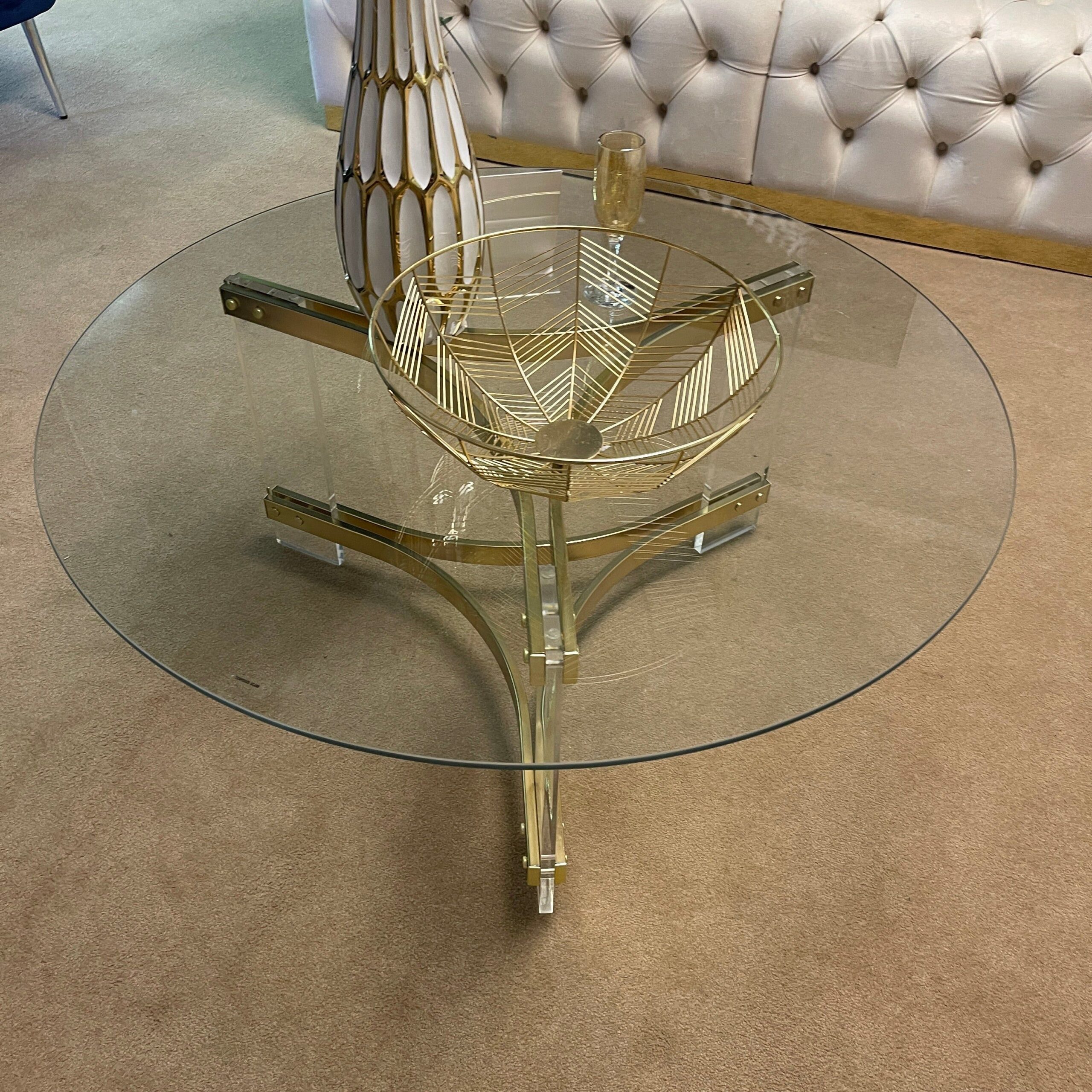 Transparent Elegance: The Beauty of a Clear Acrylic Glass Coffee Table