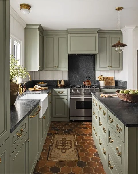 Upgrade Your Kitchen: Modern Design Ideas for Countertops and Cabinets