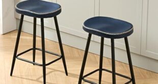 Comfortable and Stylish Bar Stools for Any Space