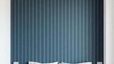 25 Stunning Bedroom Accent Walls with Vertical Stripes to Elevate Your Space