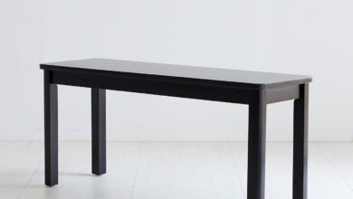 Our Take on the Livinia Cabin Oak Bench: Stylish, Sturdy, Simple